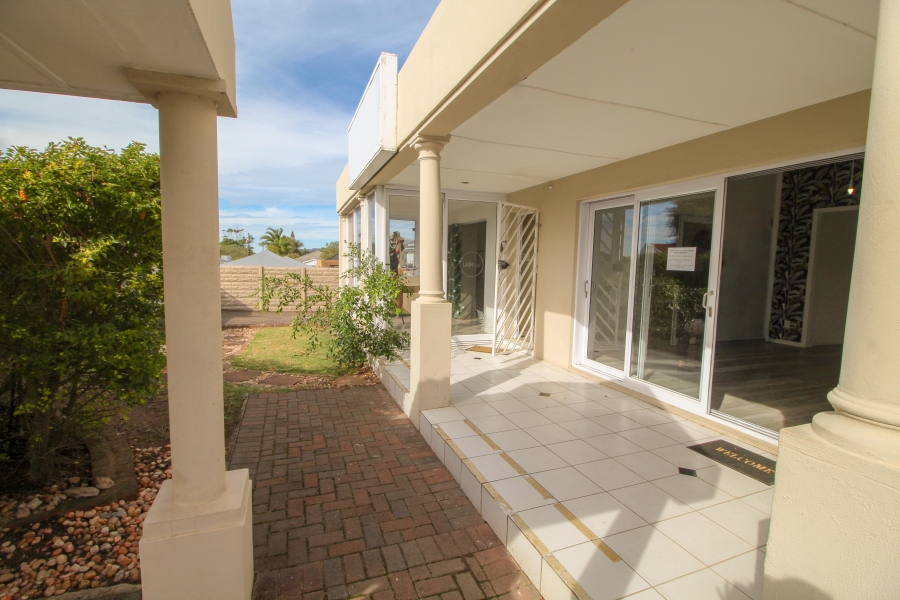 Commercial Property for Sale in Nahoon Eastern Cape